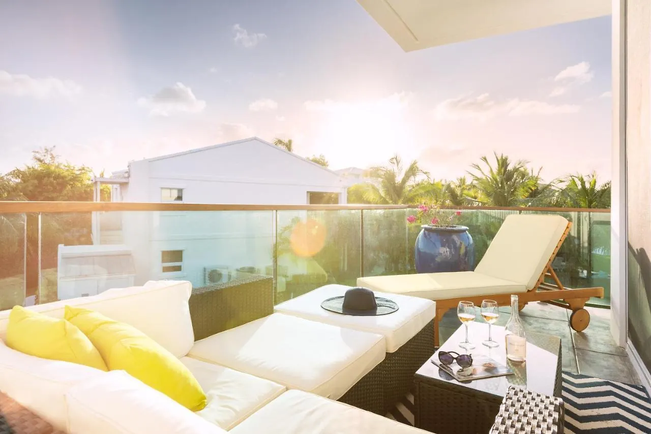The Oasis At Grace Bay Hotel 3*,  Turks And Caicos Islands