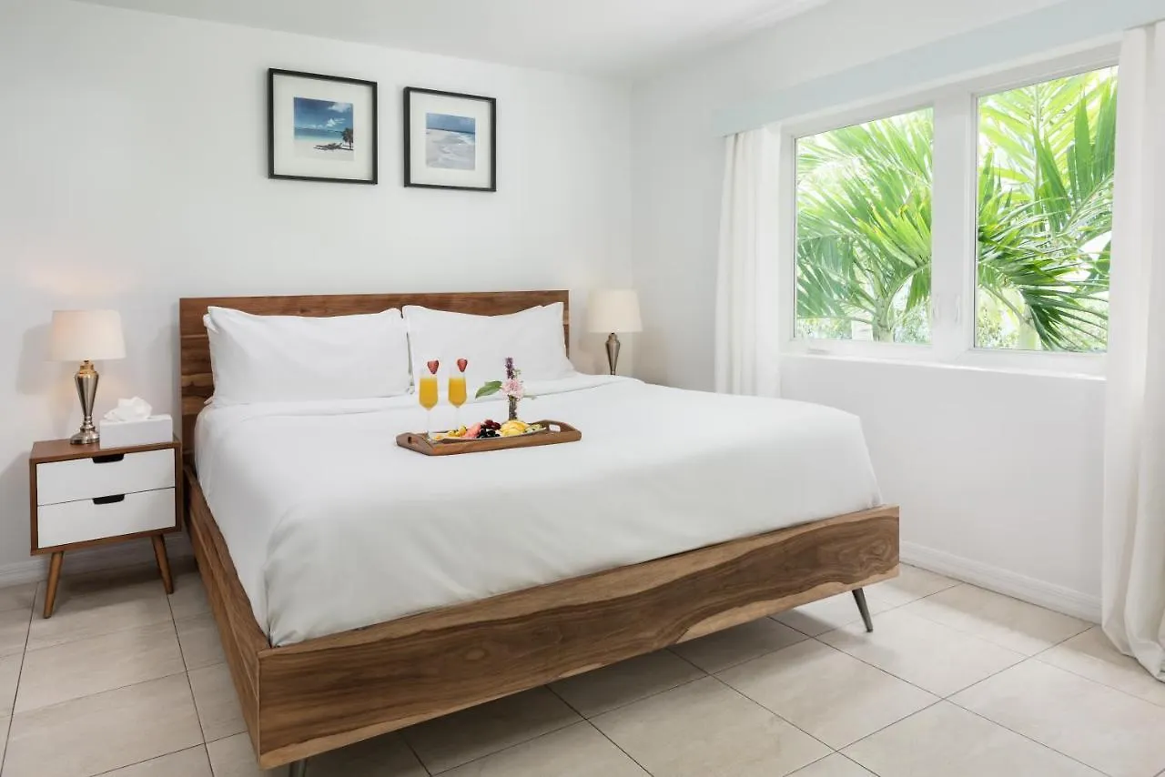 Hotel The Oasis At Grace Bay 3*,