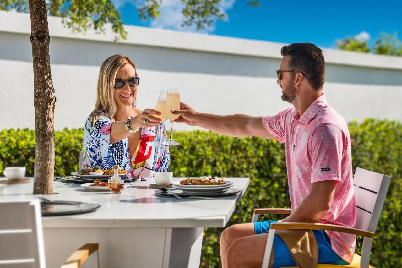The Oasis At Grace Bay Hotel