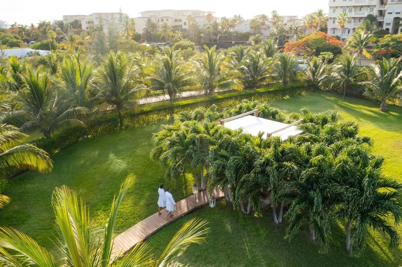 The Oasis At Grace Bay Hotel