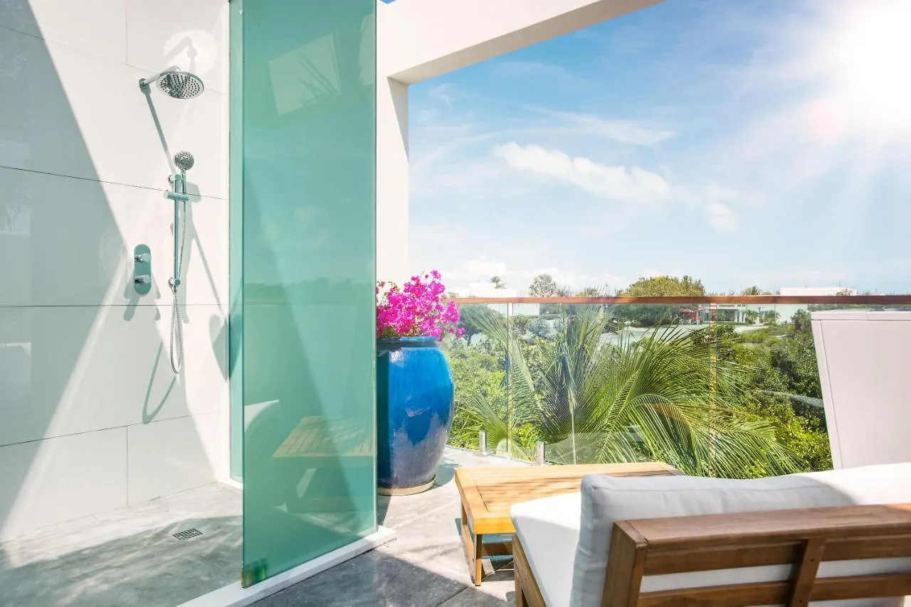 The Oasis At Grace Bay Hotel