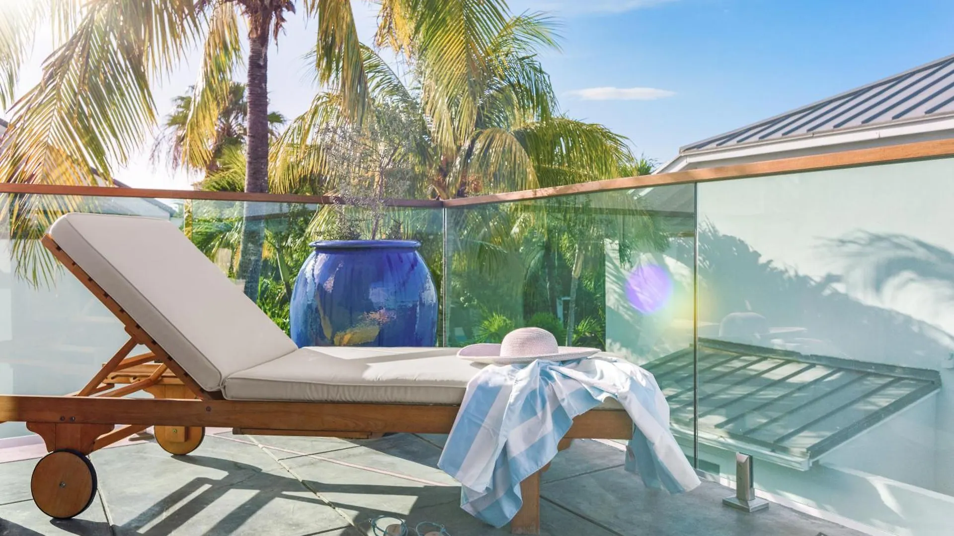 The Oasis At Grace Bay Hotel 3*,  Turks And Caicos Islands