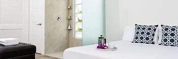 The Oasis At Grace Bay Hotel